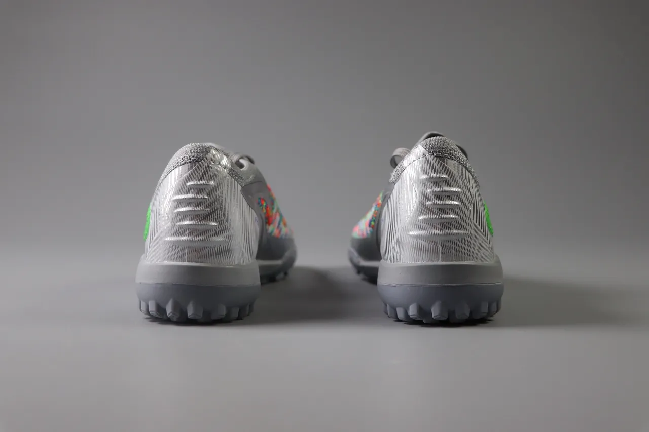 Nike Pink Green Low-Cut Synthetic Overlay Cage Artificial-Grass Soccer Shoes