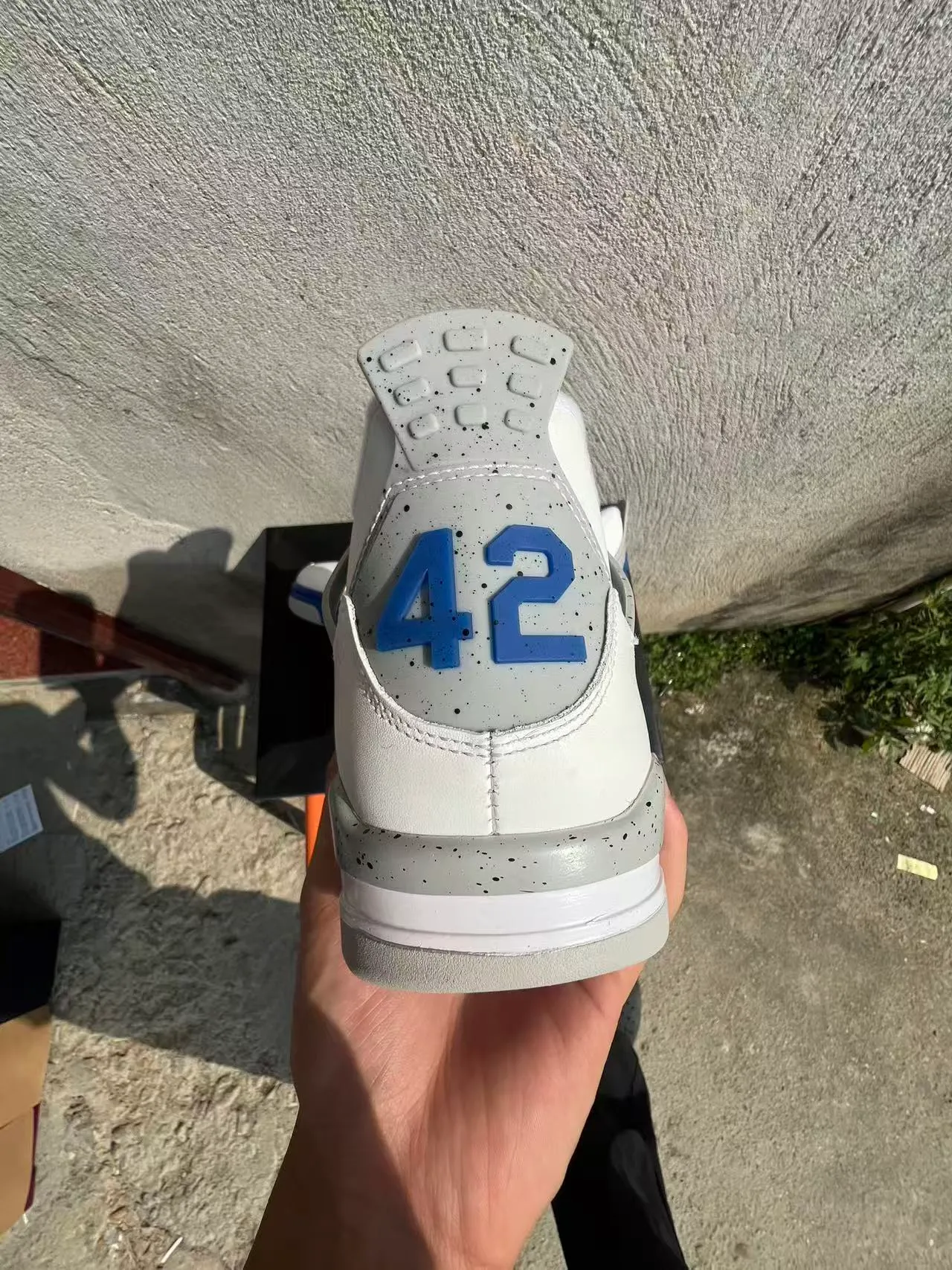 Air Jordan 4 White Royal Blue Speckled Midsole Basketball Shoes