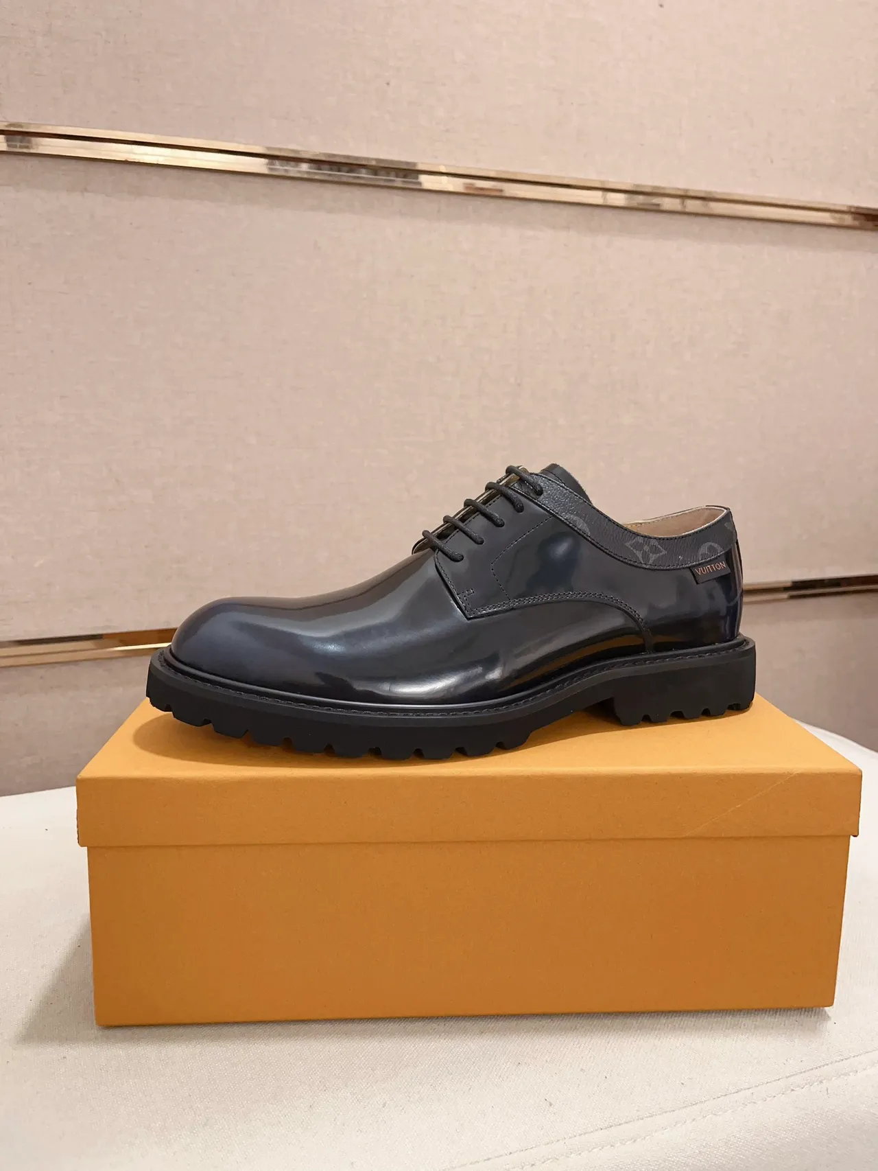 Louis Vuitton Navy Black Glossy Patent-Like Leather Cap-Toe Construction Oxford Shoes