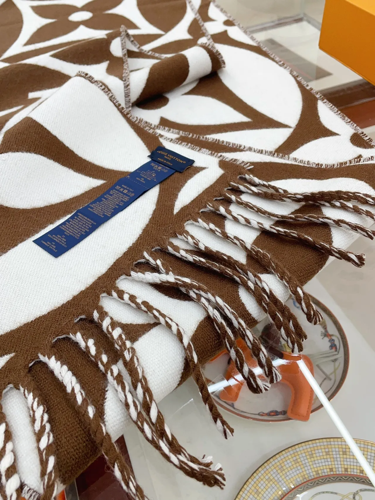 Louis Vuitton Monogram Flower Brown and White Cashmere Scarf