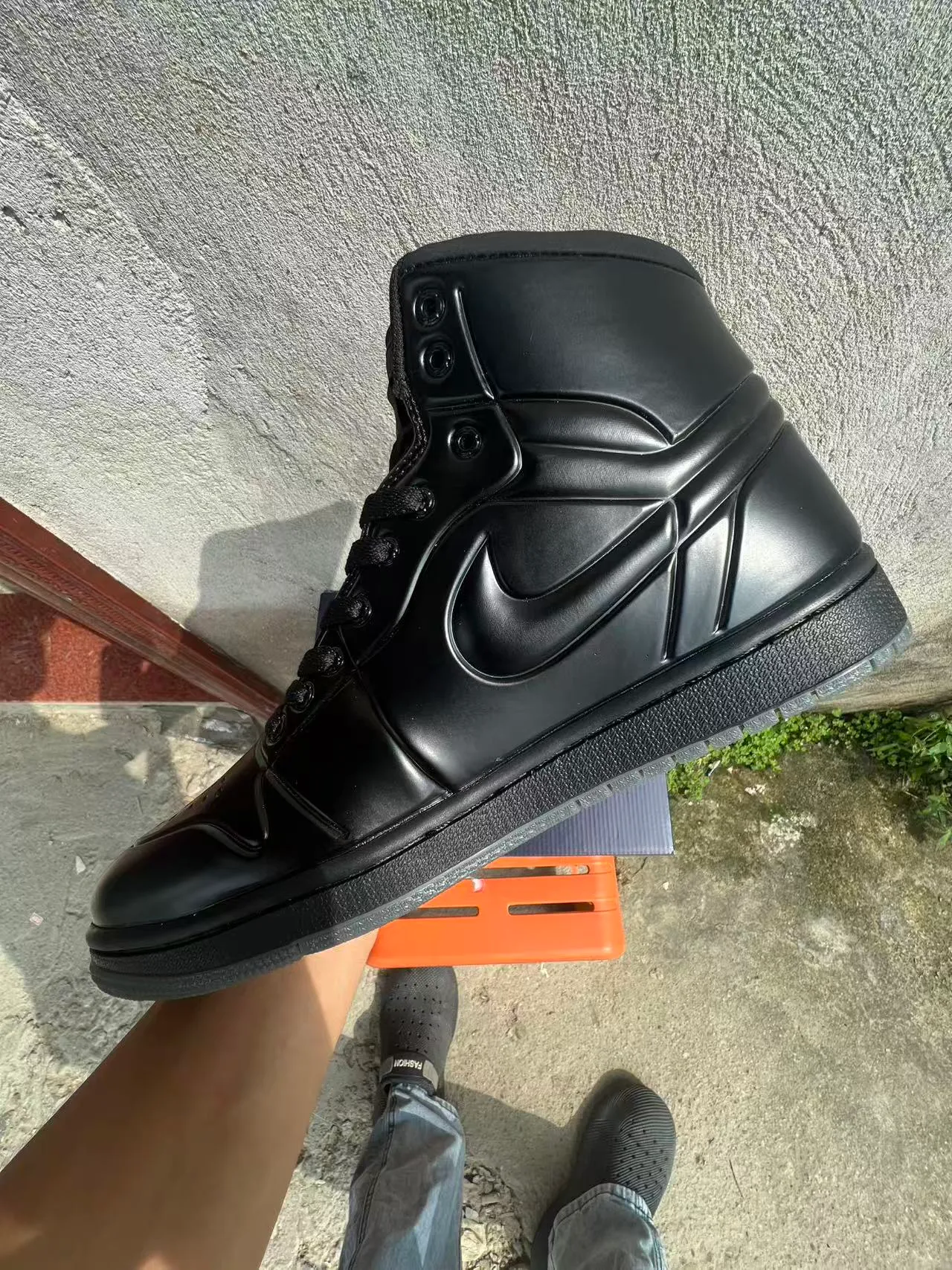 Air Jordan 1 Monochrome Black High-Top Basketball Shoes