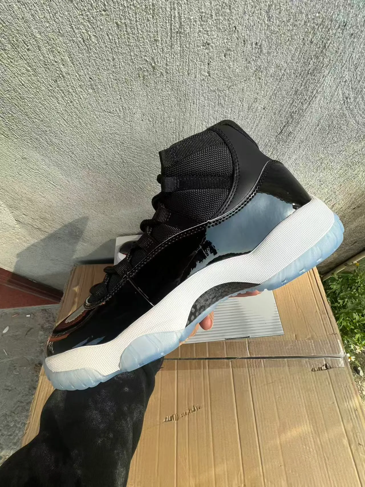 Air Jordan 11 Black White Icy Blue Basketball Shoes