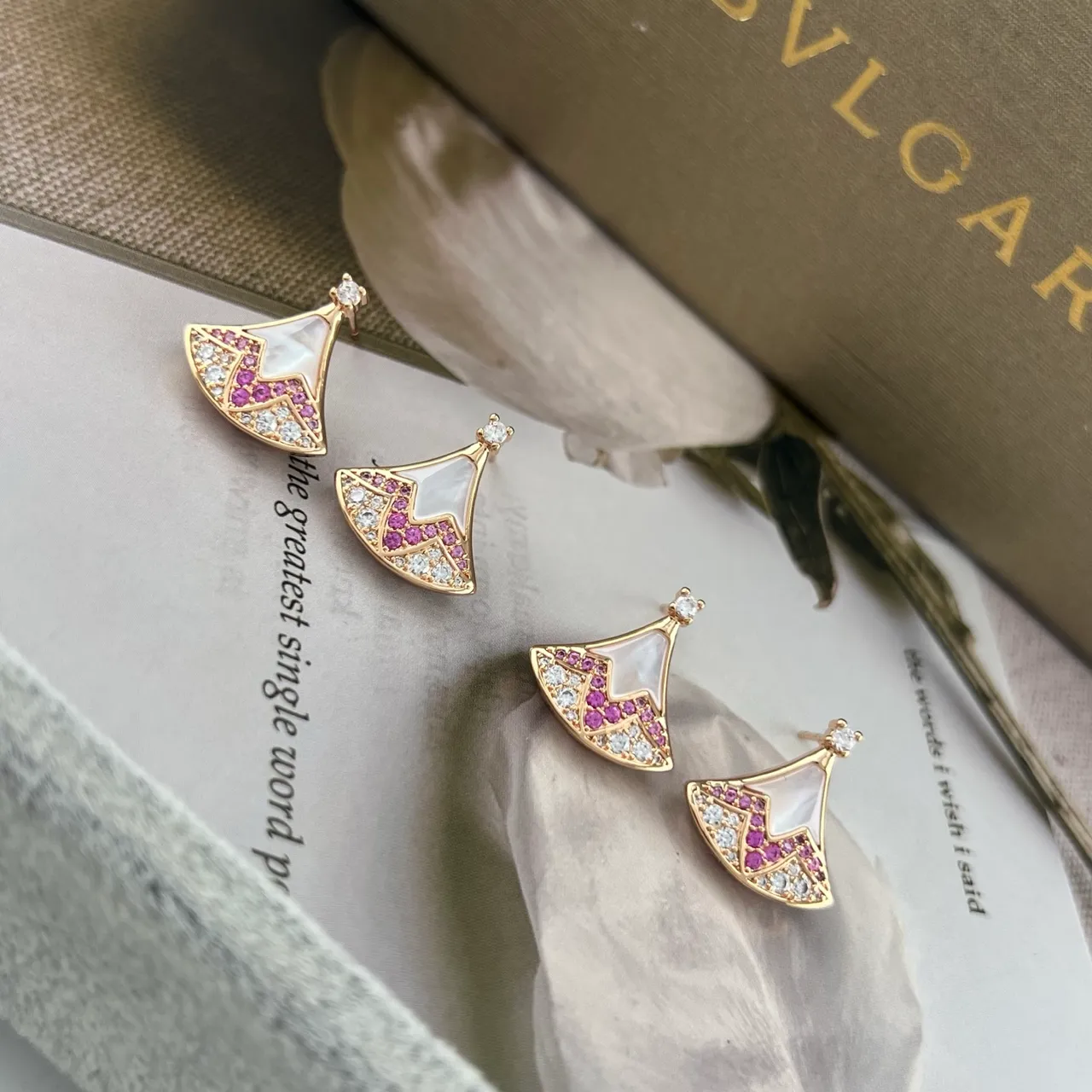 Bvlgari Divas’ Dream Fan-Shaped Mother-of-Pearl and Pink Gemstone Earrings