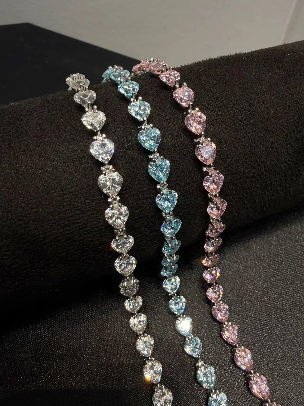Multicolor Heart-Shaped Gemstone Pendants Multi-Stone Linked Chain Necklace