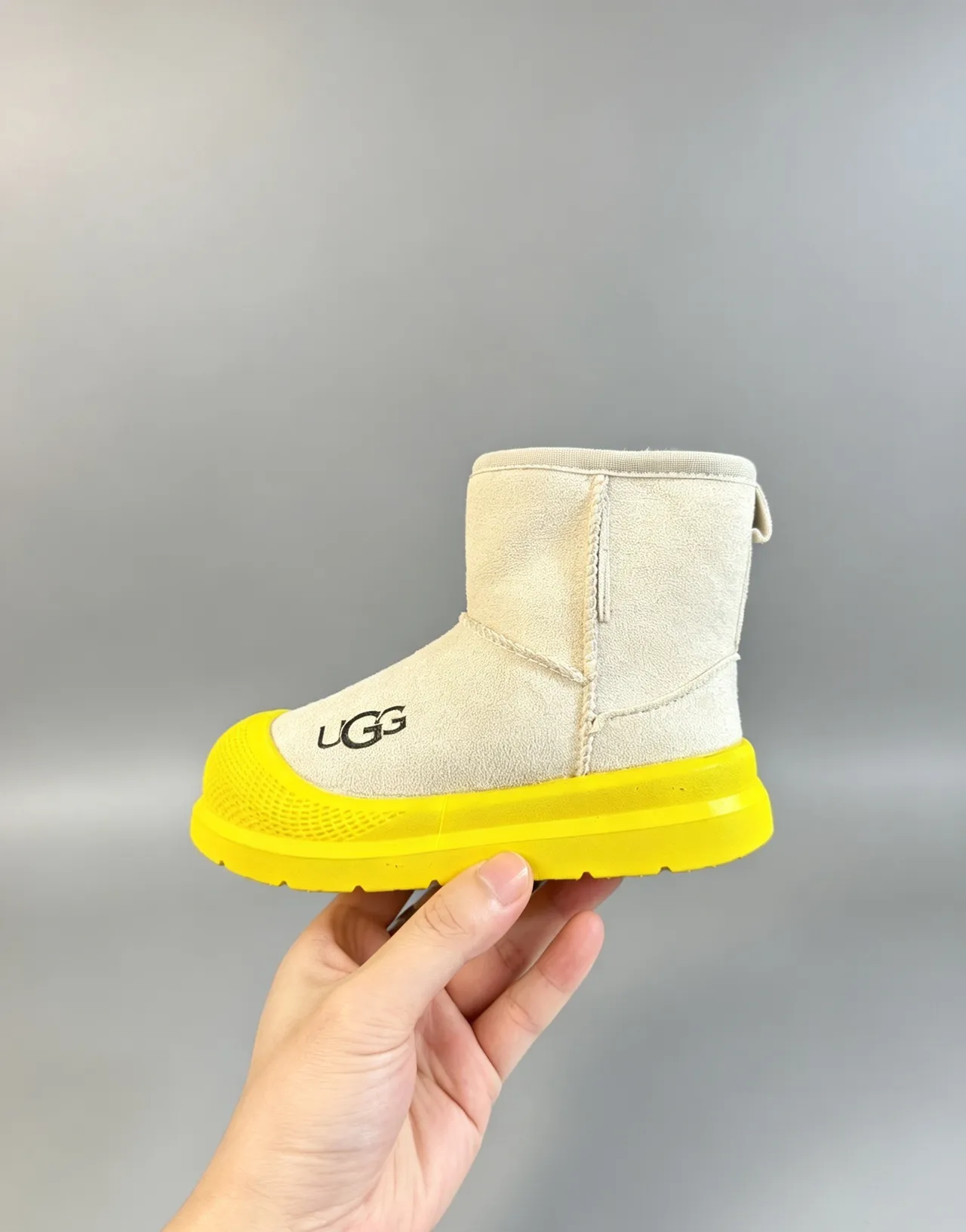 UGG Brown Beige Suede Upper Pull Tab Snow Boots