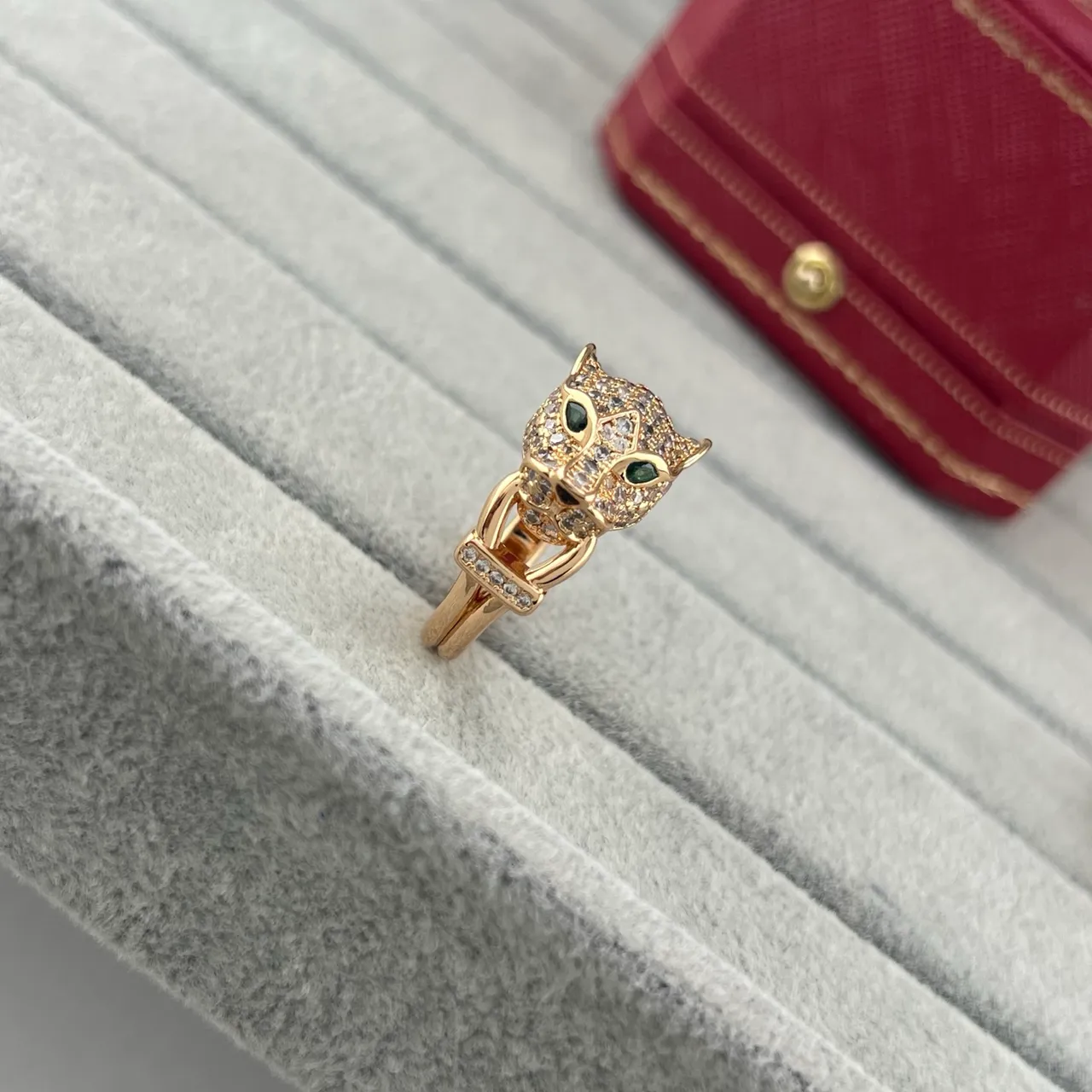 Cartier Panthère Panther Head Pavé Crystal Green Eye Ring