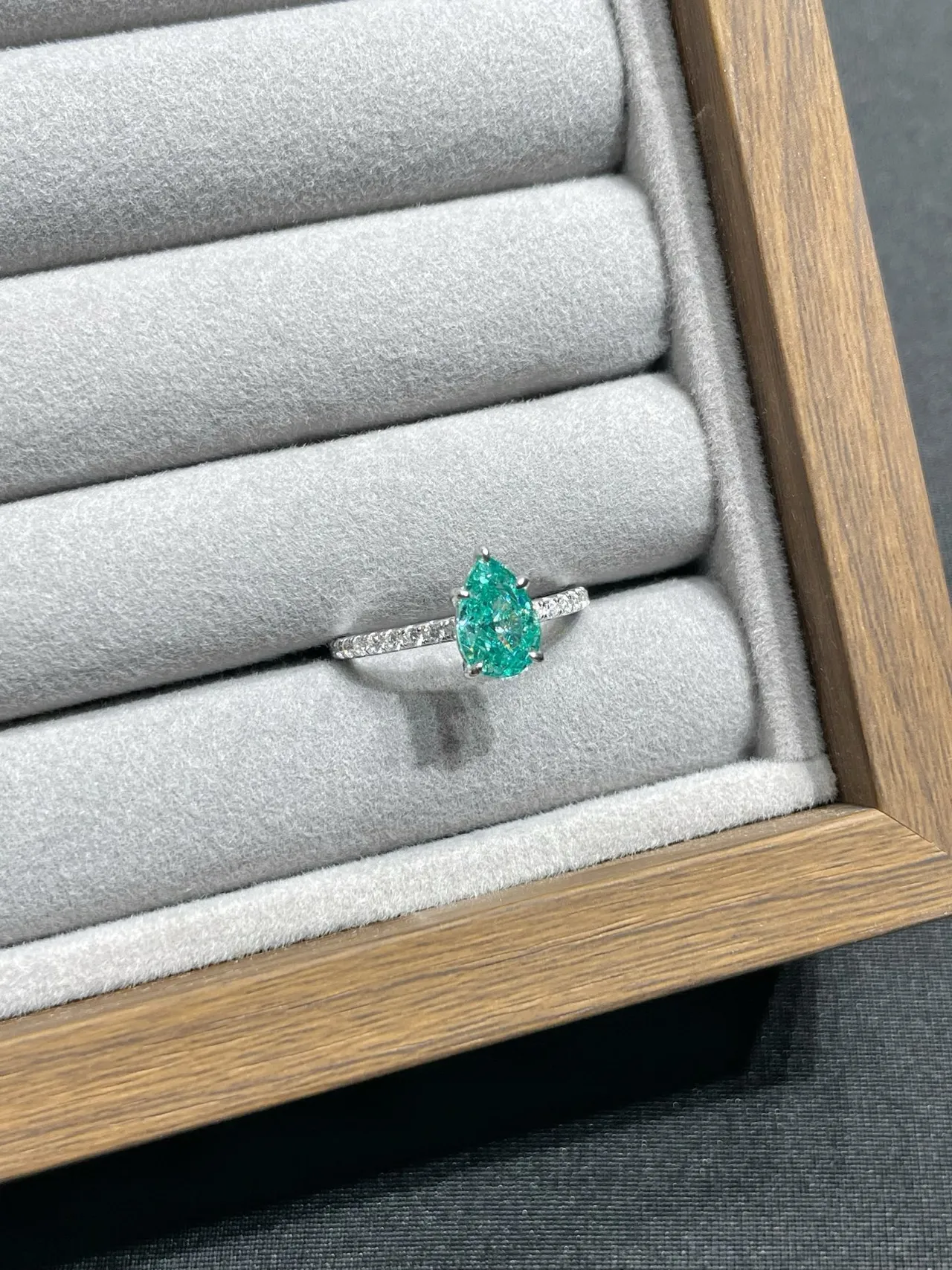 Pear-Shaped Green Gemstone Pavé Diamond Ring
