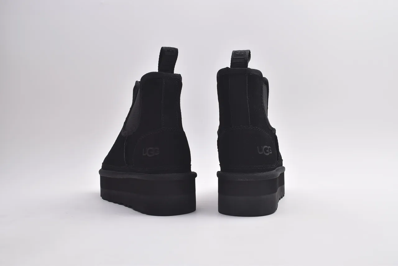 UGG Classic Platform Chelsea Black White Sole Elastic Side Gussets Chelsea Boots
