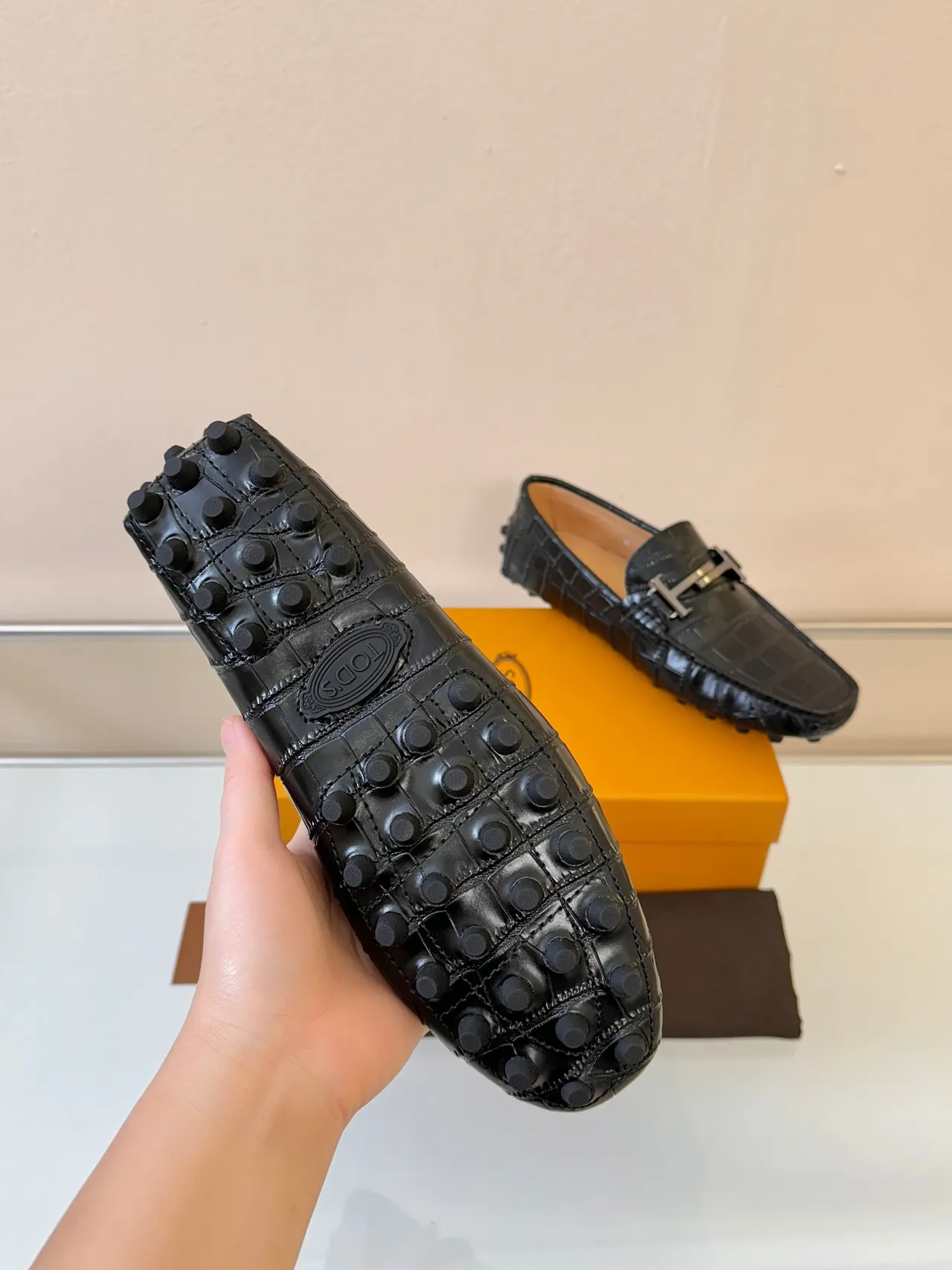 Tod's Gommino Loafer Black Croc-Embossed Leather Loafers