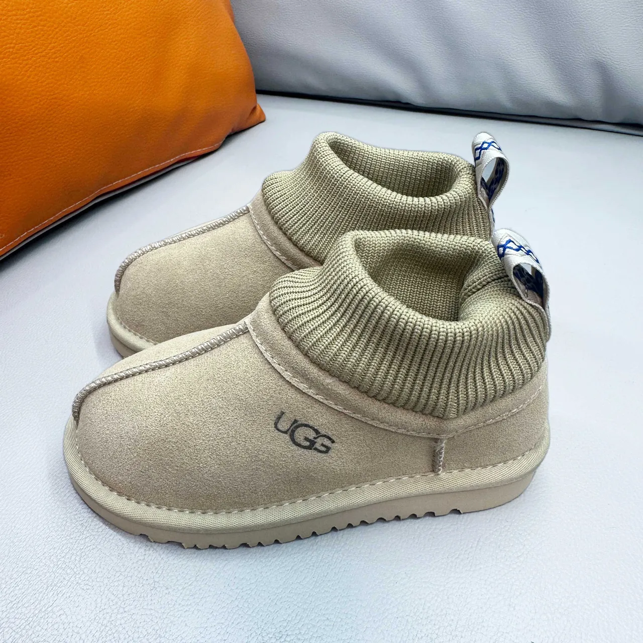 UGG Brown Beige Suede Upper Ribbed Knit Cuff Snow Boots