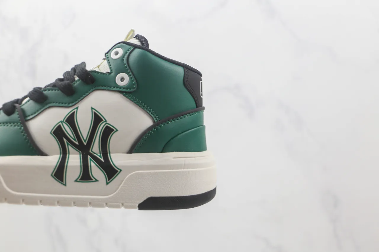 Mitchell & Ness NY Yankees High Top Green White Black Lifestyle Sneakers