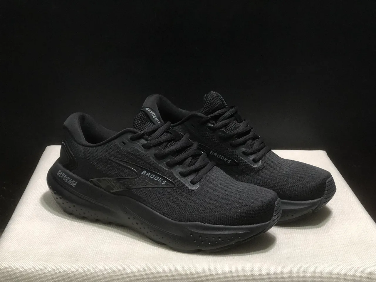 Brooks Glycerin Monochrome Black Running Shoes