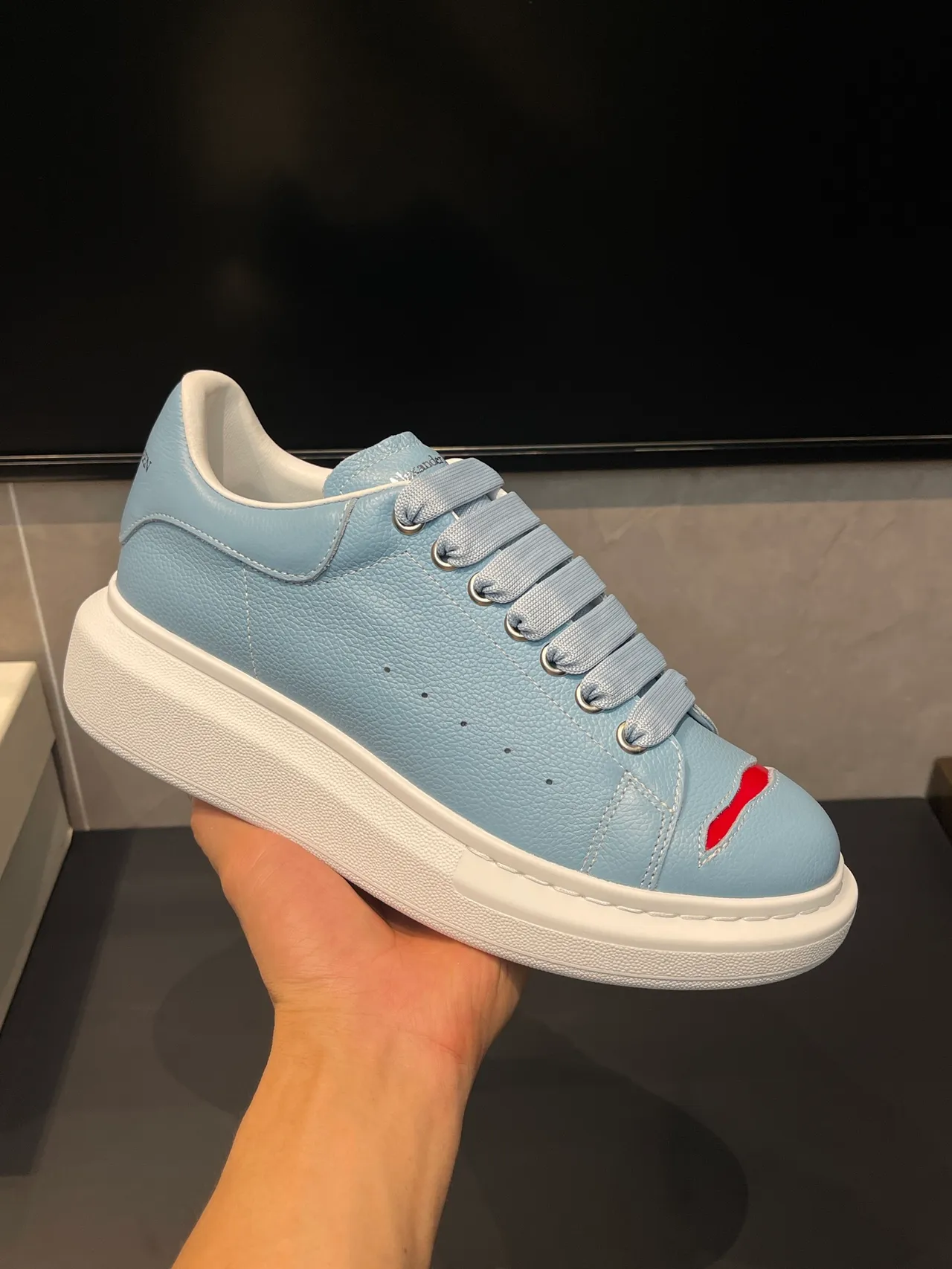 Alexander McQueen Oversized Sneaker Blue Red Platform Sole Pebbled Leather Upper Chunky Sneakers