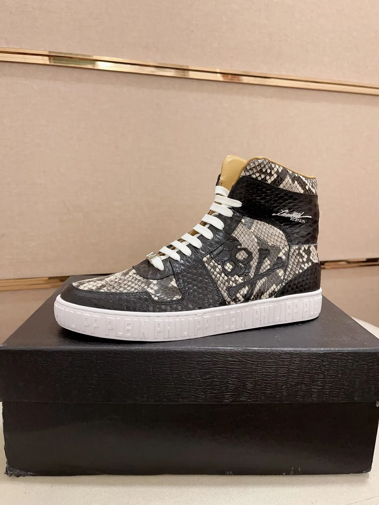 Philipp Plein High-Top Snakeskin Skull Motif Lifestyle Sneakers