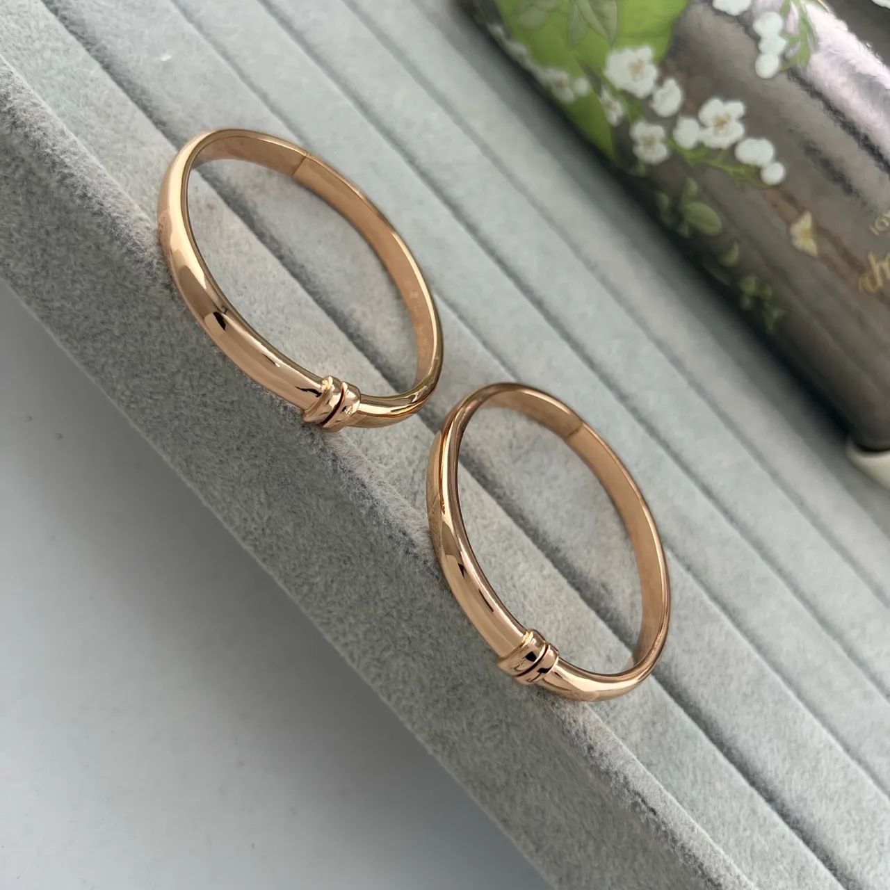 Polished Gold-Tone Knot-Detail Minimalist Rings