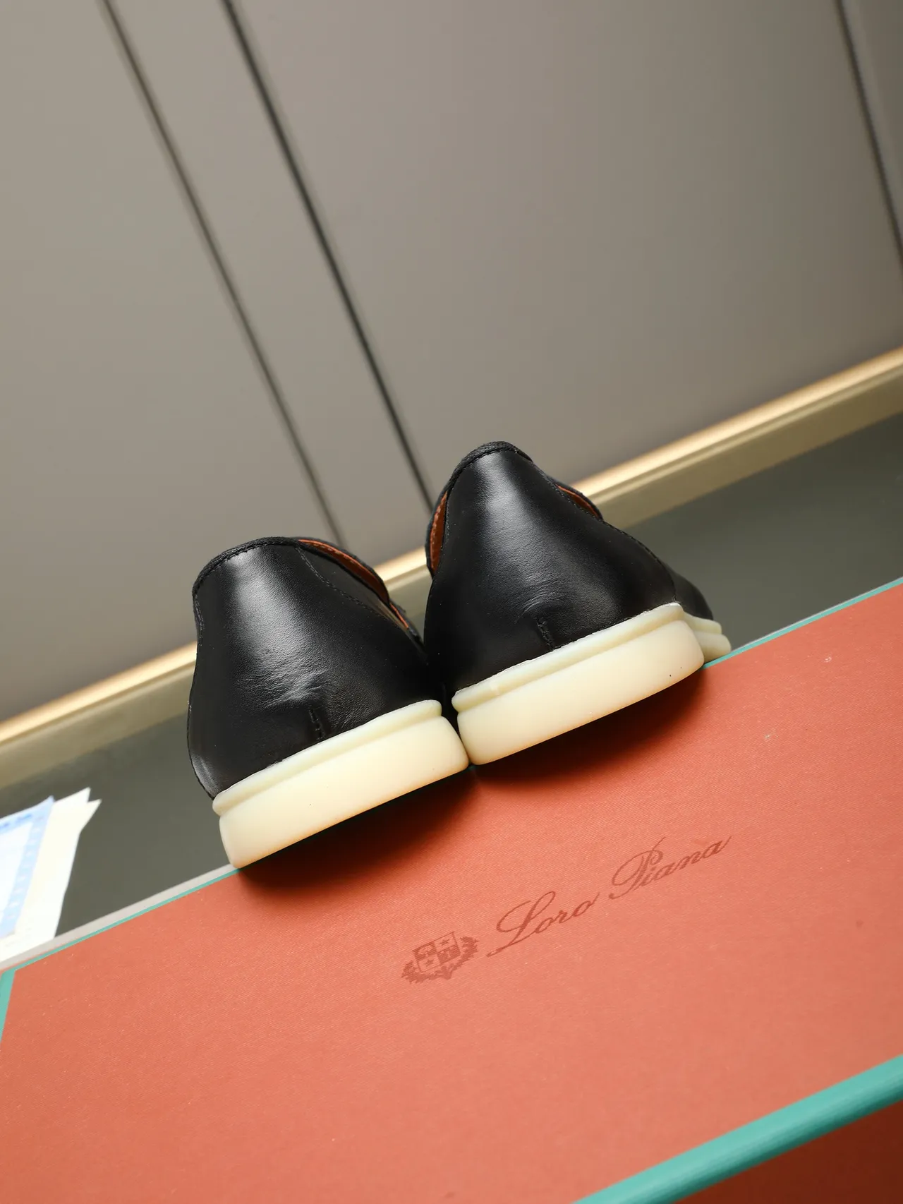 Black Leather Horsebit Buckle Loafer