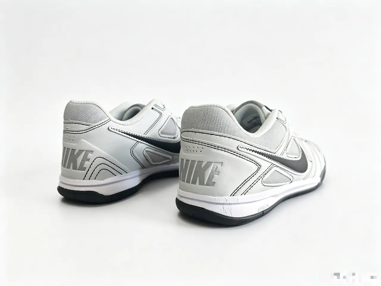Nike White Black Low-Top Synthetic-Mesh Upper Indoor Soccer Shoes