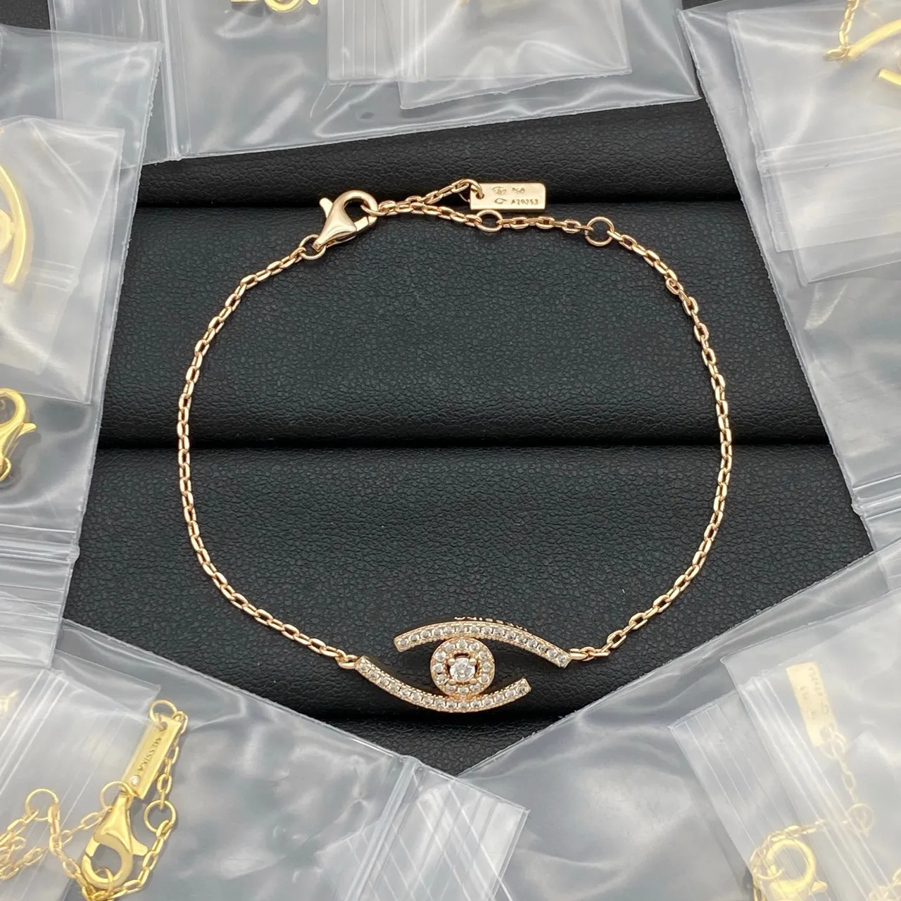 Messika Silver Gold Chain-Link Pavé-Set Rectangle Bracelet