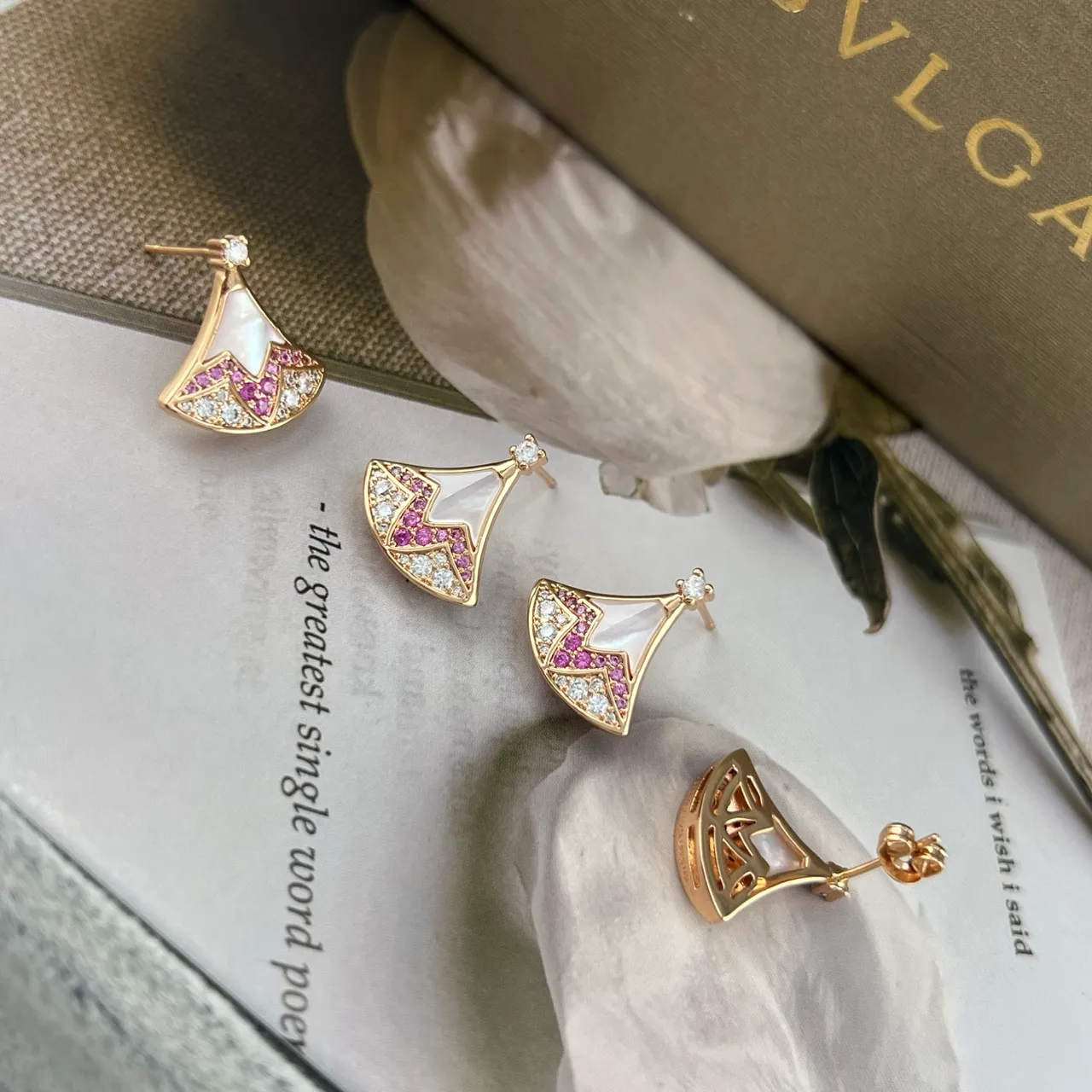 Bvlgari Divas’ Dream Fan-Shaped Mother-of-Pearl and Pink Gemstone Earrings