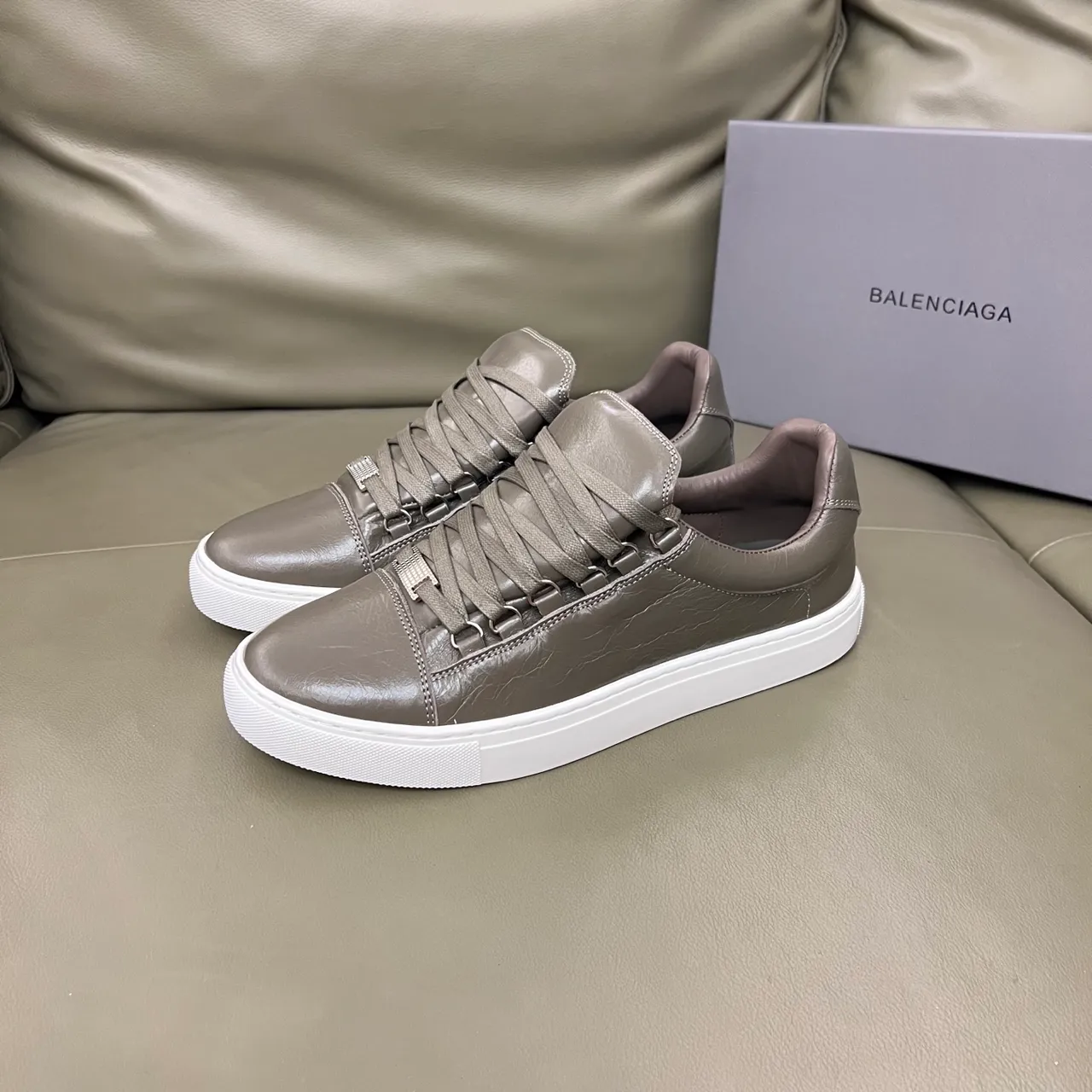 Balenciaga Gray White Metallic Leather Crisscross Lacing Lifestyle Sneakers