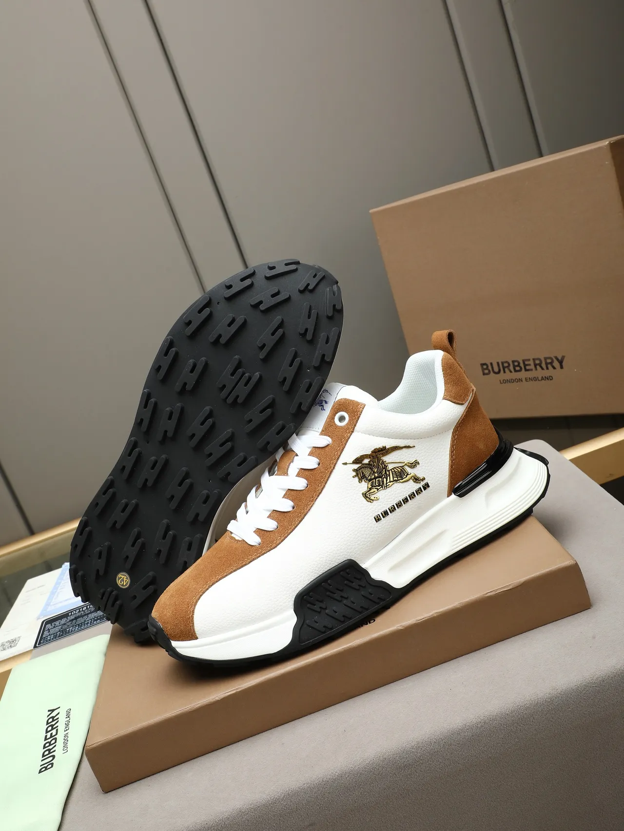 Burberry Knight White and Tan Two-Tone Chunky Sneakers