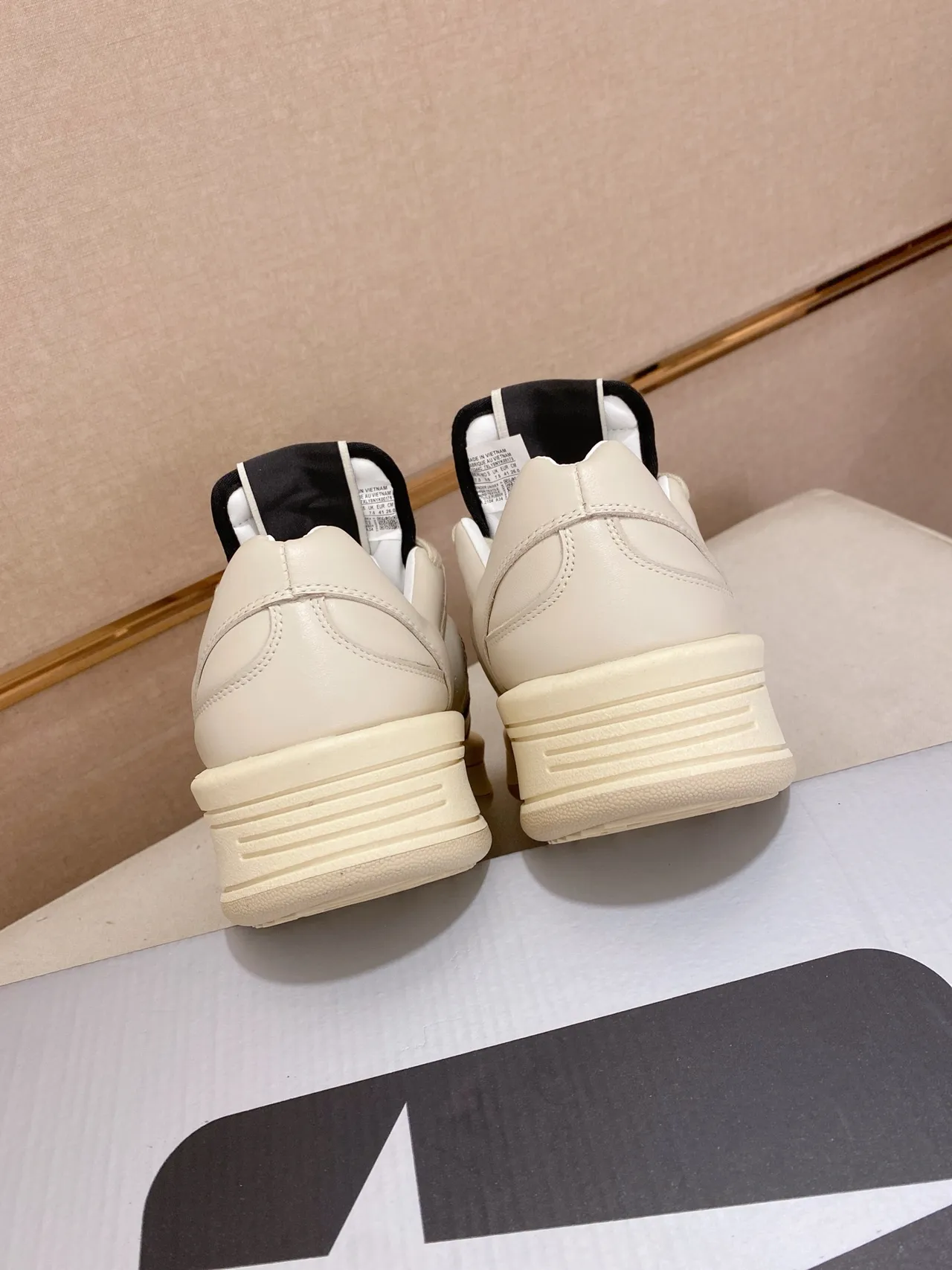 Converse One Star Platform Off-White Lifestyle Sneakers