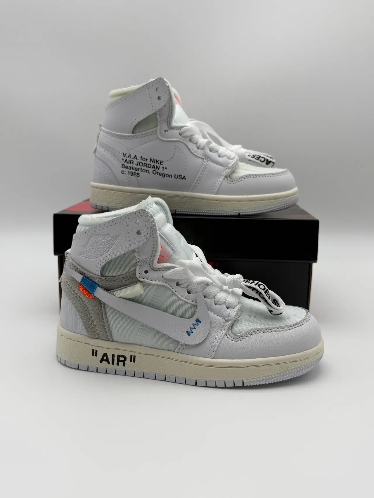 Air Jordan 1 Red White High-Top Perforated Toe Basketball Shoes