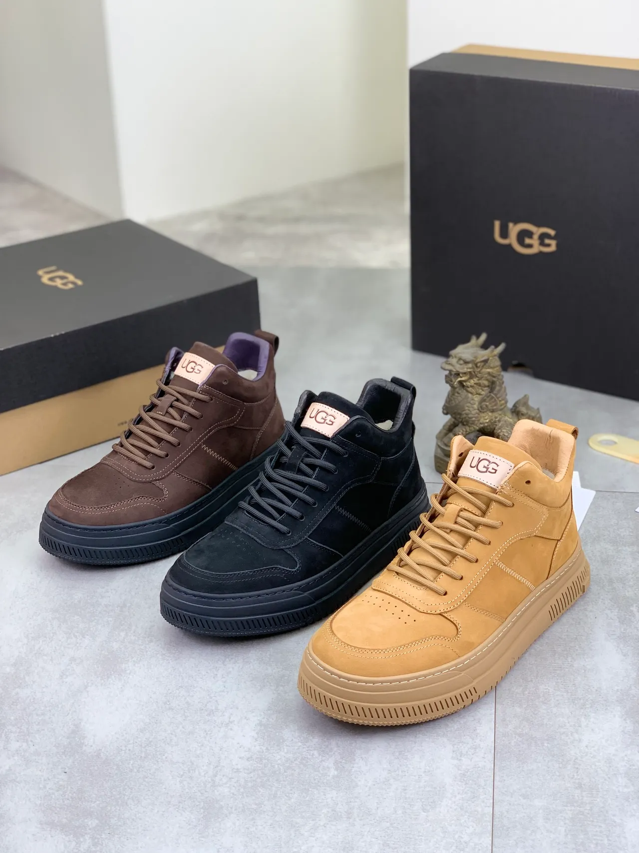 UGG Brown Suede Lace-Up Platform Snow Boots