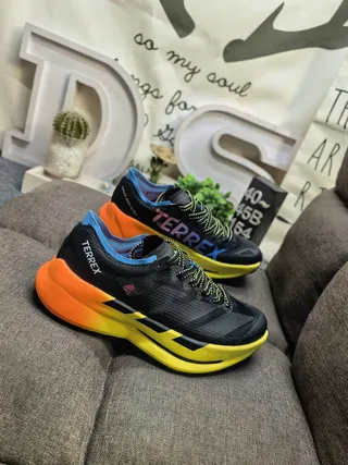 Adidas Black Orange Engineered Mesh Upper Gradient Midsole Running Shoes