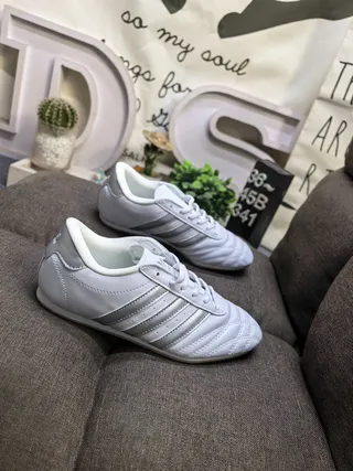 Adidas White Gray Low-Top Quilted Toe Cap Sneakers
