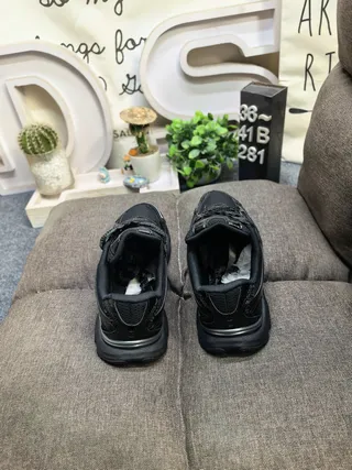 Adidas Gray Black Retro Runner Silhouette Mesh And Synthetic Overlays Chunky Sneakers