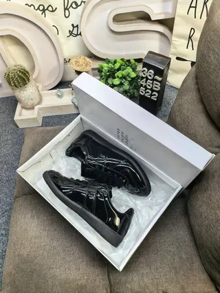 Maison Margiela Black Glossy Patent Leather Stitched Panel Construction Lifestyle Sneakers