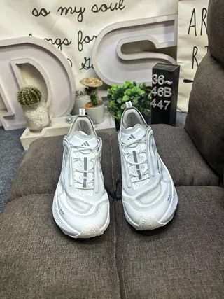 Salomon Gray Beige Mesh And Synthetic Overlay Upper Asymmetric Lacing System Running Shoes