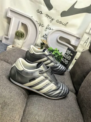 Adidas Silver Beige Laceless Velcro Closure Quilted Toe Cap Indoor Soccer Shoes