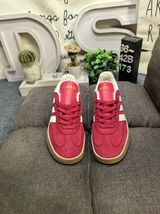 Adidas Beige Suede Shearling-Lined Lifestyle Sneakers