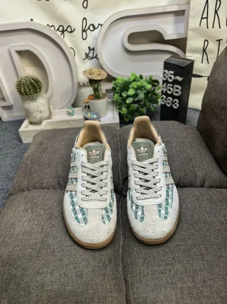 Adidas Green Beige Plaid Textile Upper Suede Heel And Toe Cap Lifestyle Sneakers