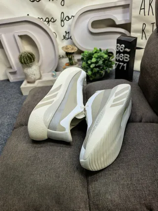 Adidas White Green Sculpted Midsole Engineered Mesh Upper Running Shoes