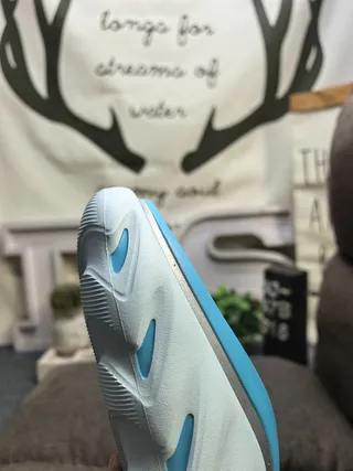 Light Gray and Blue Sculpted Foam Slip-On Slippers