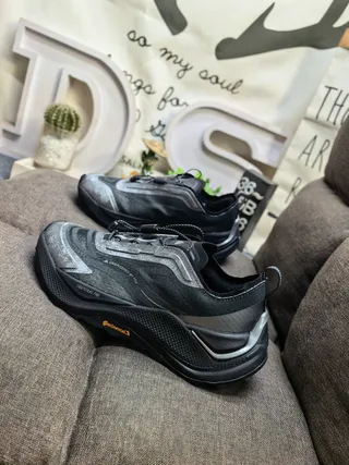 Salomon XT-6 Black Gray Chunky Trail Silhouette Mesh And Synthetic Overlay Upper Running Shoes