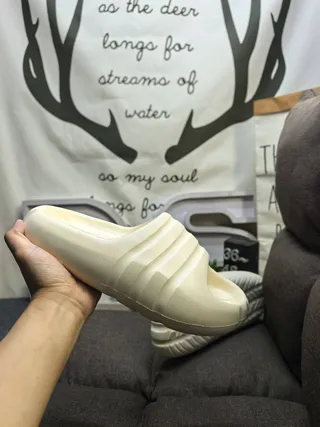Adidas Yeezy Slide Off-White Slippers