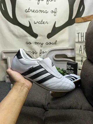 Adidas White Gray Low-Top Quilted Toe Cap Sneakers