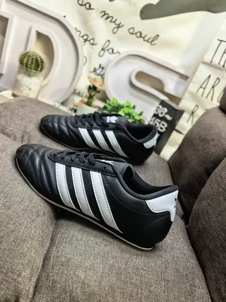 Adidas White Gray Low-Top Quilted Toe Cap Sneakers
