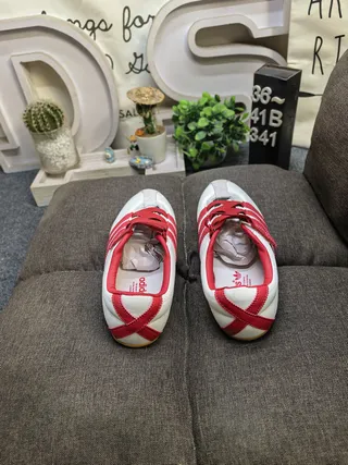 Adidas Tokyo Laceless White and Red Lifestyle Sneakers