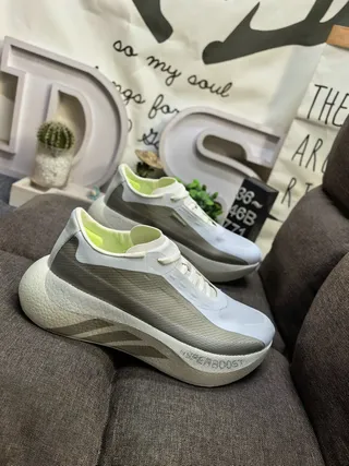 Adidas White Green Sculpted Midsole Engineered Mesh Upper Running Shoes