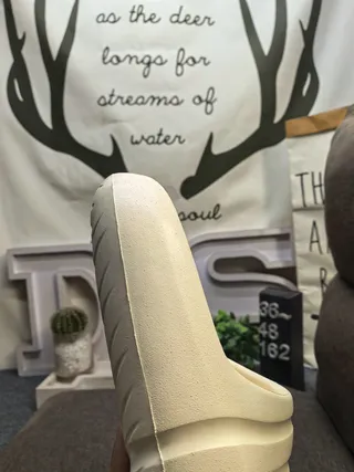 Adidas Yeezy Slide Off-White Slippers