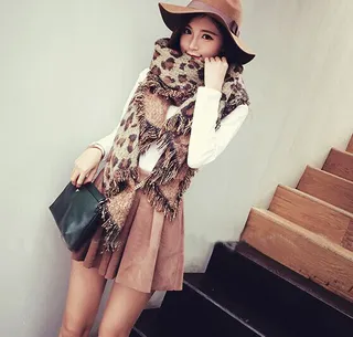 Beige Brown Knitted Leopard Print Scarve