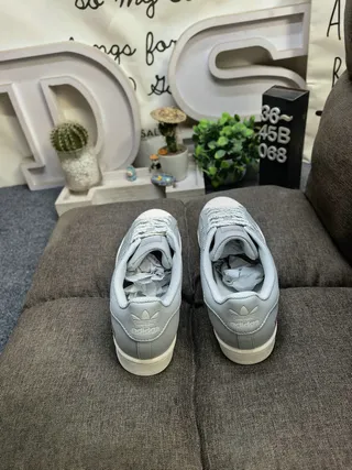 Stussy Beige Navy Low-Top Cupsole Lifestyle Sneakers