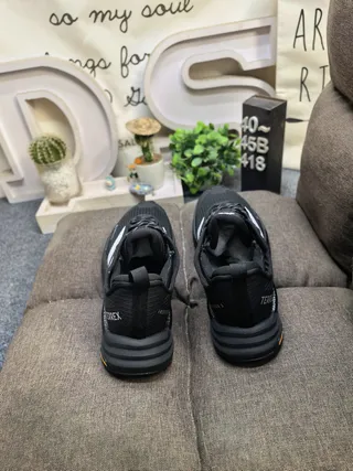 Adidas TERREX Black White Silhouette GORE-TEX Waterproofing Running Shoes