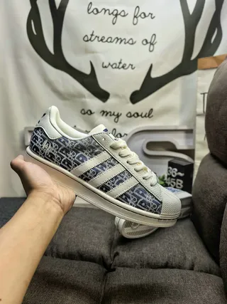 Stussy Beige Navy Low-Top Cupsole Lifestyle Sneakers