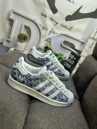 Stussy Beige Navy Low-Top Cupsole Lifestyle Sneakers